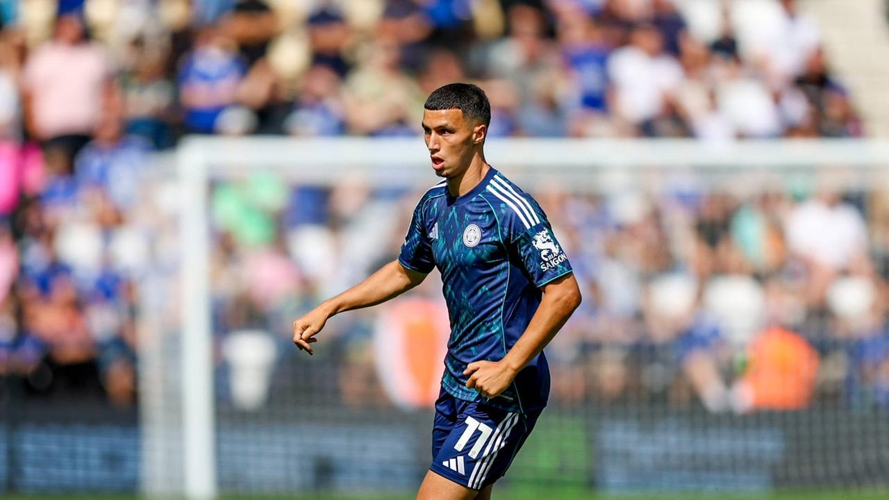 Fußball | Bundesliga: VfB Stuttgart leiht Bilal El Khannouss - Transfer von Oh geplatzt