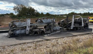 Baden-Württemberg: Autotransporter ausgebrannt - A8 bei Pforzheim bleibt gesperrt