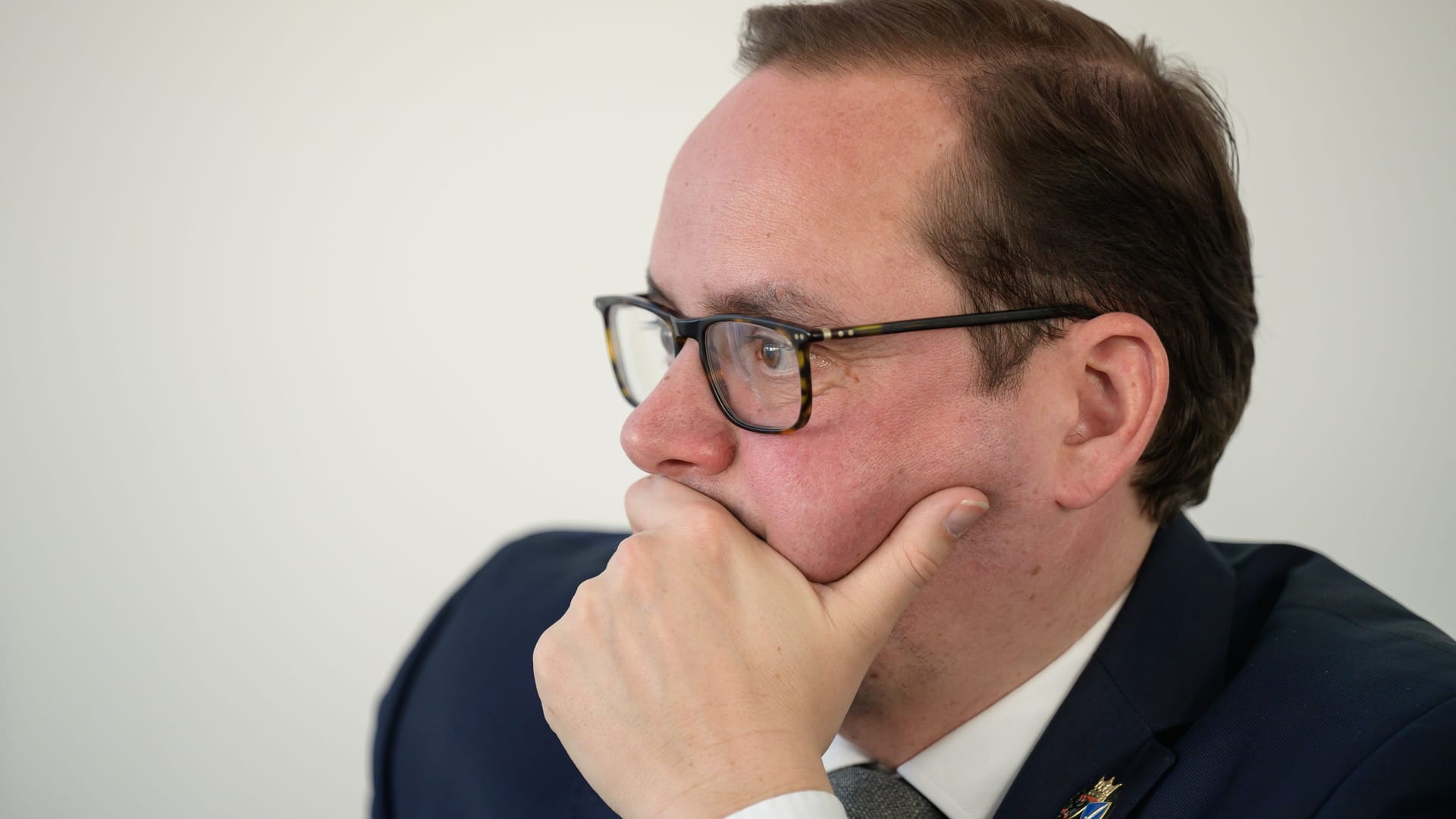 Thomas Kufen, Oberbürgermeister der Stadt Essen, bei einer Pressekonferenz (Archivfoto): Seine Stadtverwaltung hat jahrelang eine Gesetzeslage missverstanden.