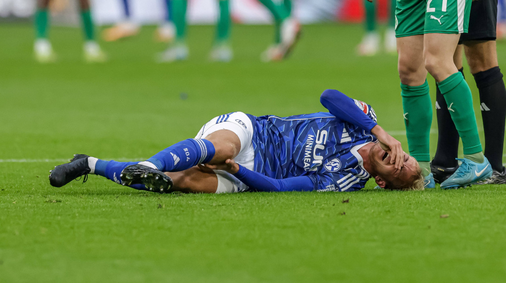 Schalkes Becker droht langer Ausfall – Tränen auf der Bank Schalkes Becker droht langer Ausfall – Tränen auf der Bank