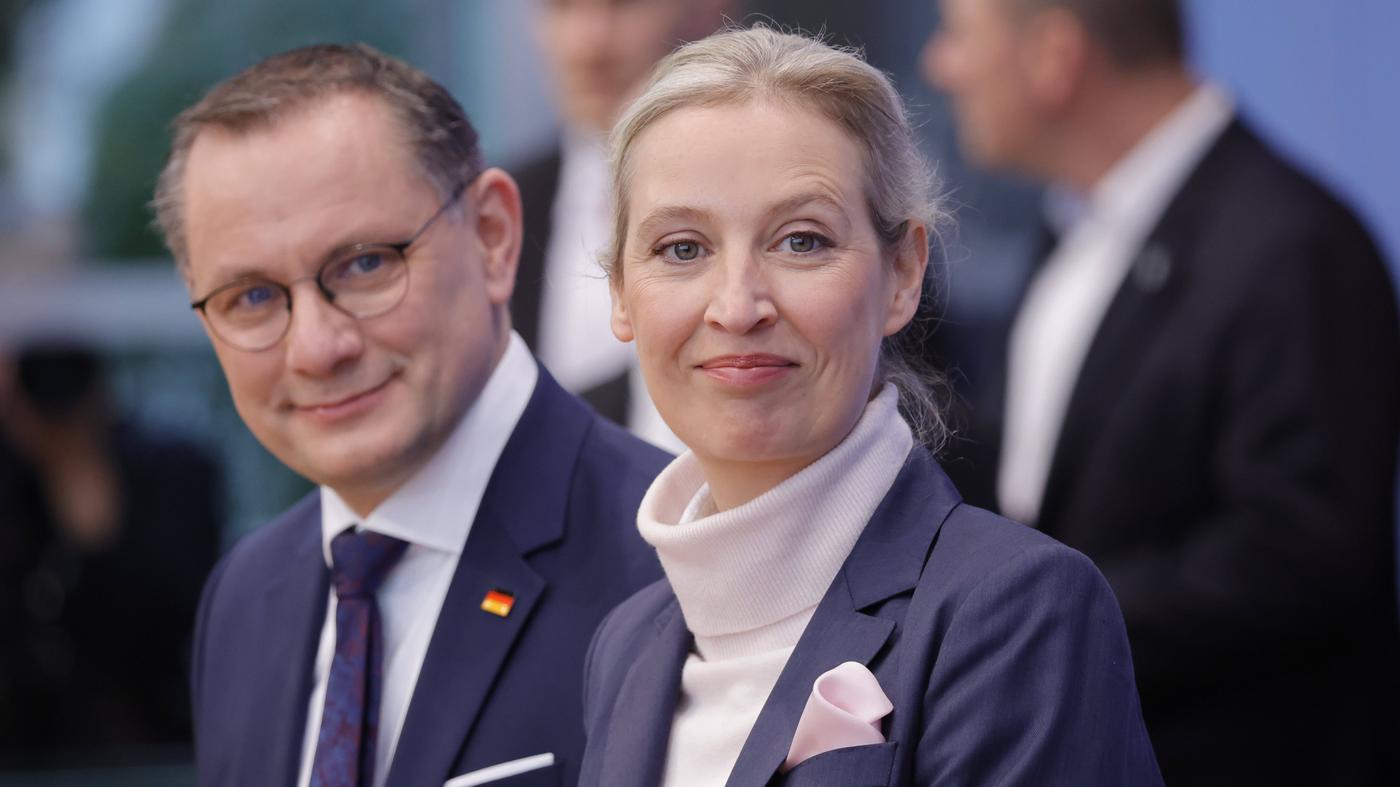 AfD zieht in neuer Umfrage an der Union vorbei – Schwarz-Rot ohne Mehrheit
