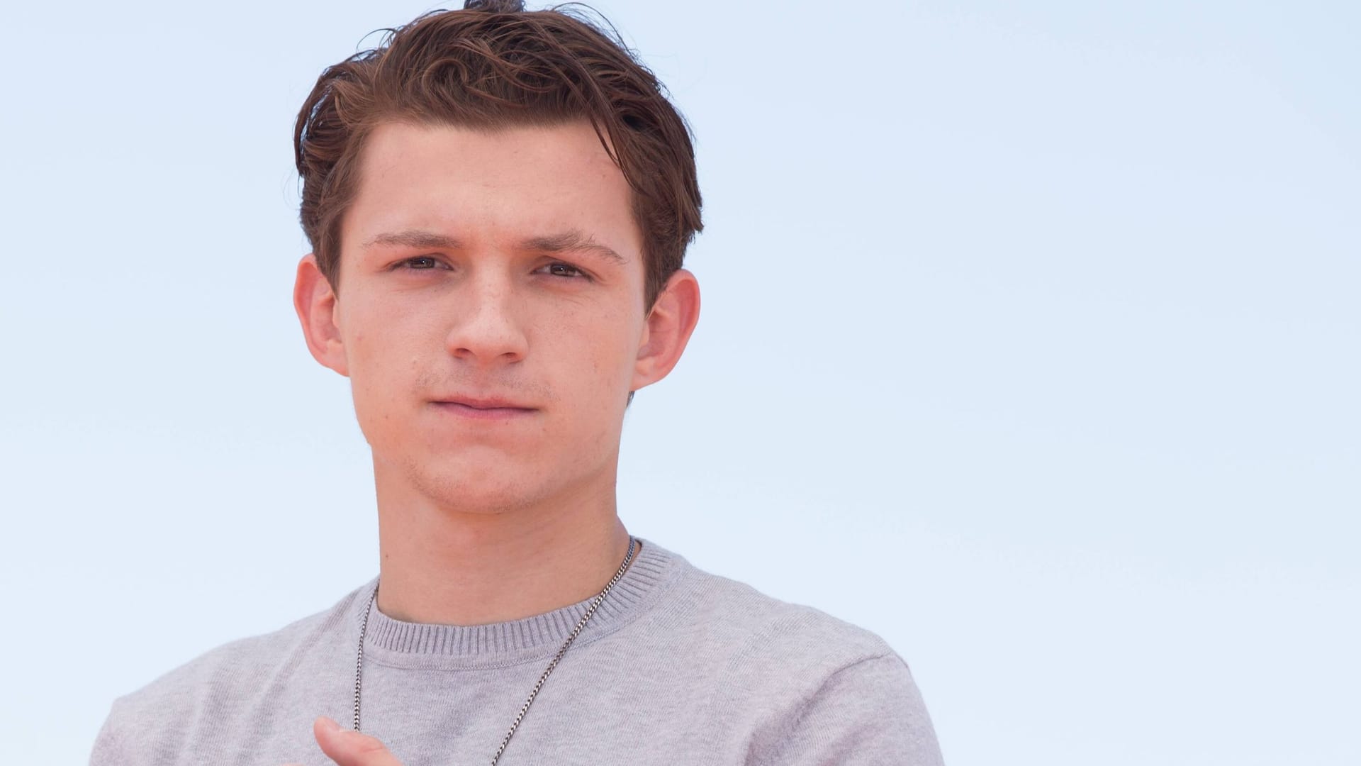 Tom Holland: Der Schauspieler hat sich beim Dreh eines neuen "Spider-Man"-Films verletzt.