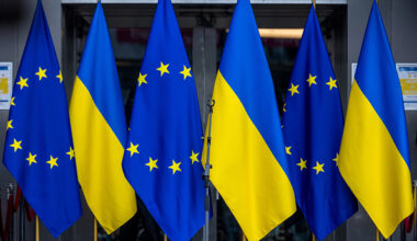 Frankreich veranstaltet einen europäischen Gipfel zur Gewährung von "Sicherheitsgarantien" für die Ukraine, während Moskau vor jeglichem Eingreifen warnt