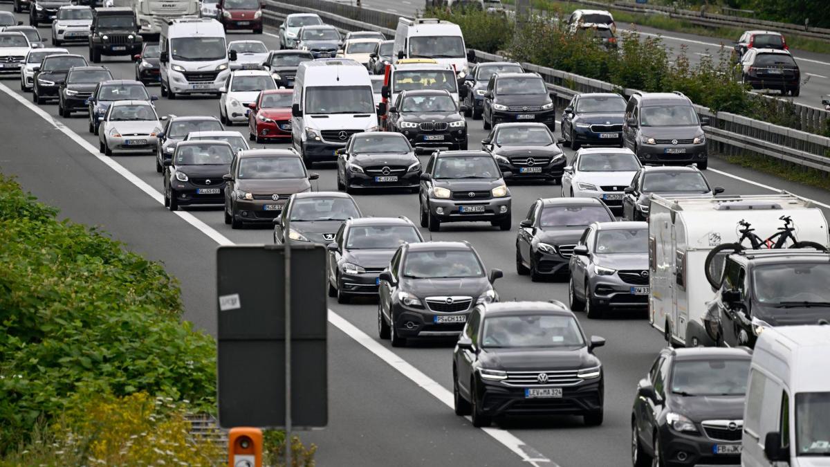 Stau auf dieser wichtigen Straße in Richtung München