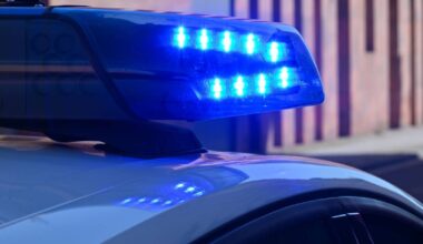 Beamte lösen Feier auf – und werden verletzt