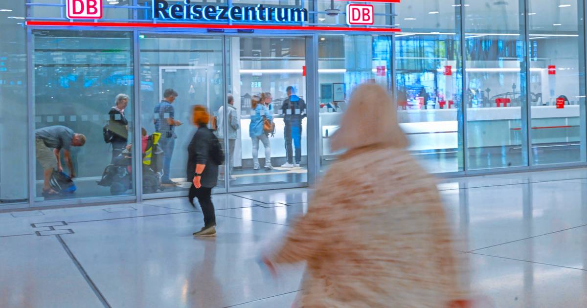 Die Bahn schließt das Reisezentrum am Wuppertaler Hauptbahnhof