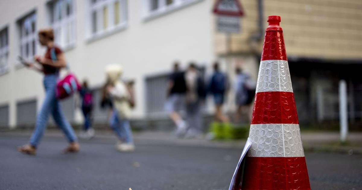 Polizei Mönchengladbach kontrolliert Schulwege: mehr als 150 Verstöße