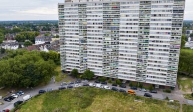 "Weißer Riese" in Duisburg: Marode Wohnungen werden zwangsversteigert