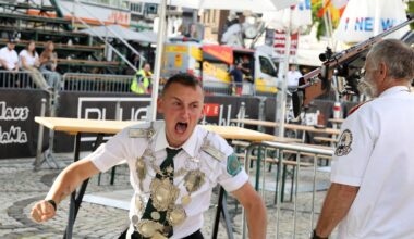 Stadtschützenfest 2025 Mönchengladbach - Fotos vom Vogelschuss