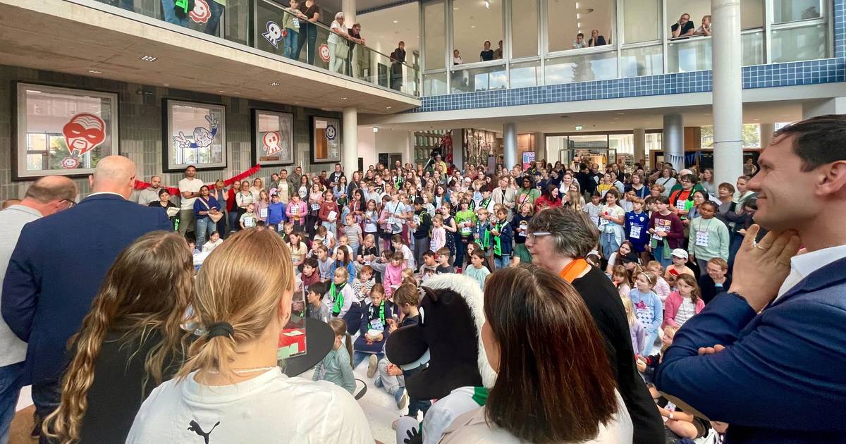 400 KInder feiern beim 20. Sommerleseclub in Zentralbibliothek