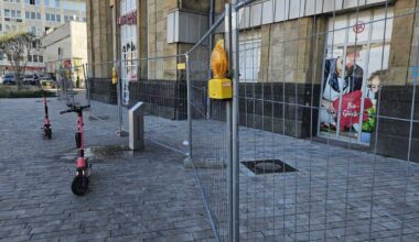 Mönchengladbacher Hauptbahnhof: Zäune außen, Baustelle innen