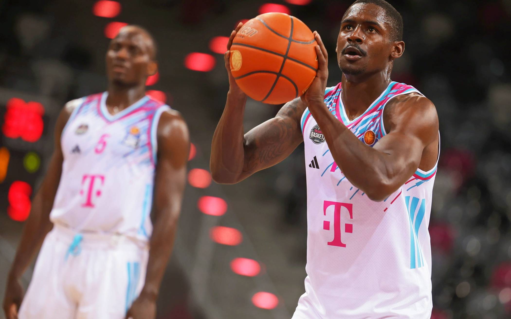 Baskets-Neuzugang Jordan Harris beim Freiwurf.