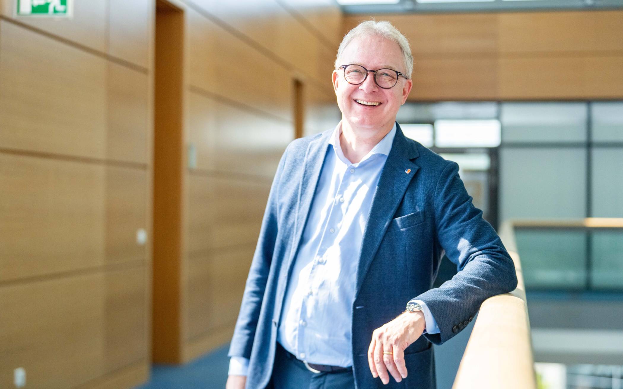  Vorstandschef Jürgen Pütz in der Volksbank-Zentrale in der Heinemannstraße. 