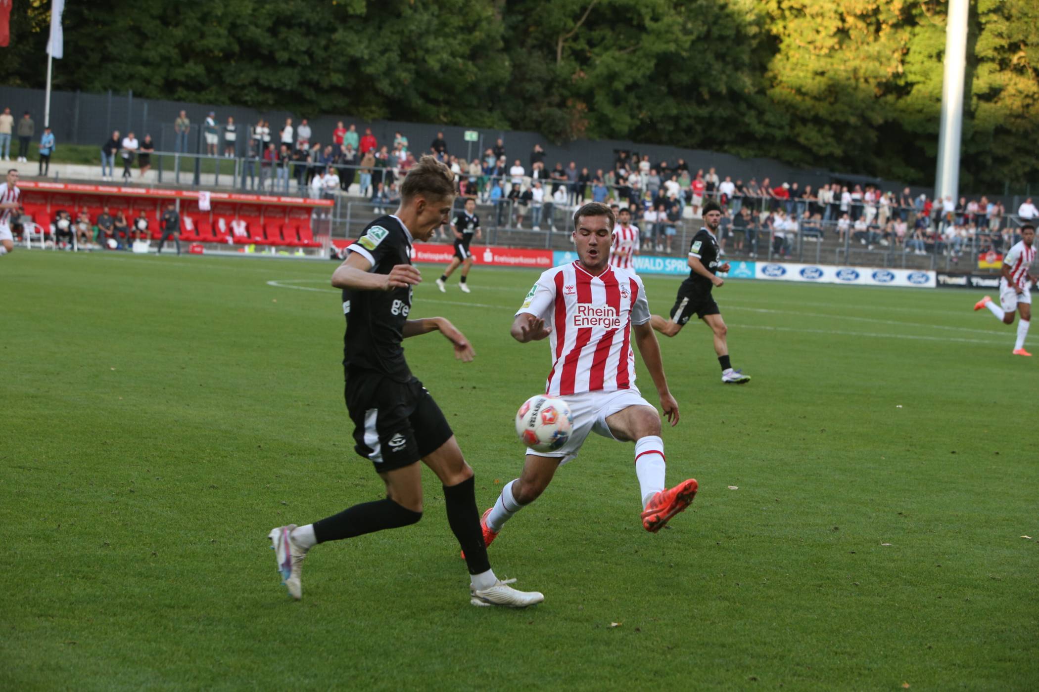  Levin Müller machte ein starkes Spiel, gab die Flanke zum zwischenzeitlichen 2:2, doch am Ende stand der WSV mit leeren Händen da. 