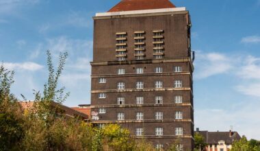 Der Wasserturm am Südbahnhof – historische Backsteinarchitektur im Süden Dortmunds.