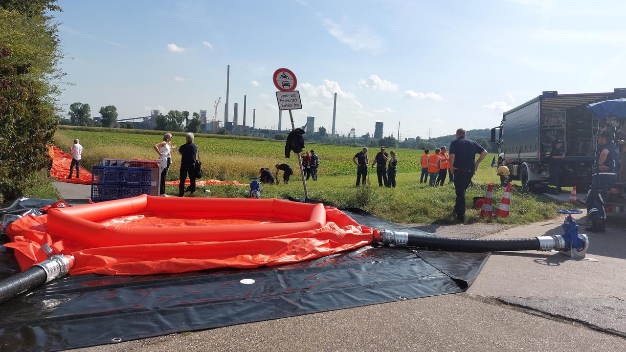 Nordrhein-Westfalen: Hochwasserschutz: Duisburg rüstet sich mit “Flash Flood Breaker”-Übung