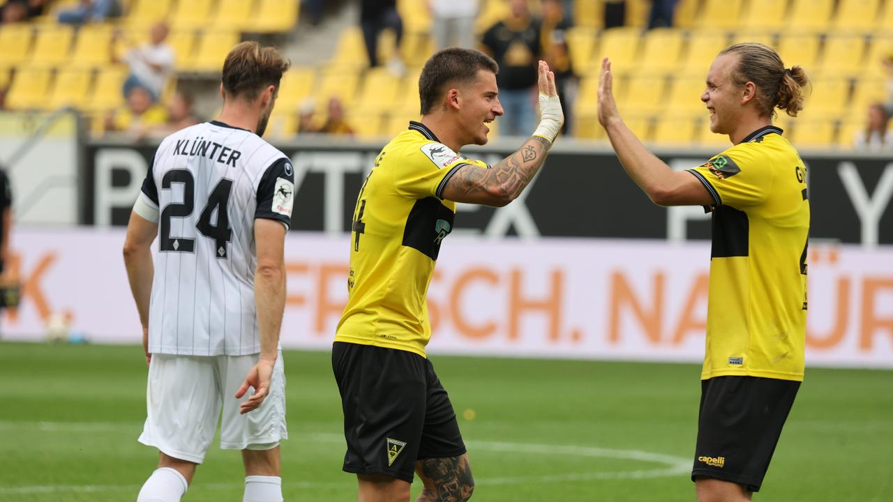 Erster Heimsieg in der 3. Liga: Aachen gewinnt wilde Partie gegen Mannheim