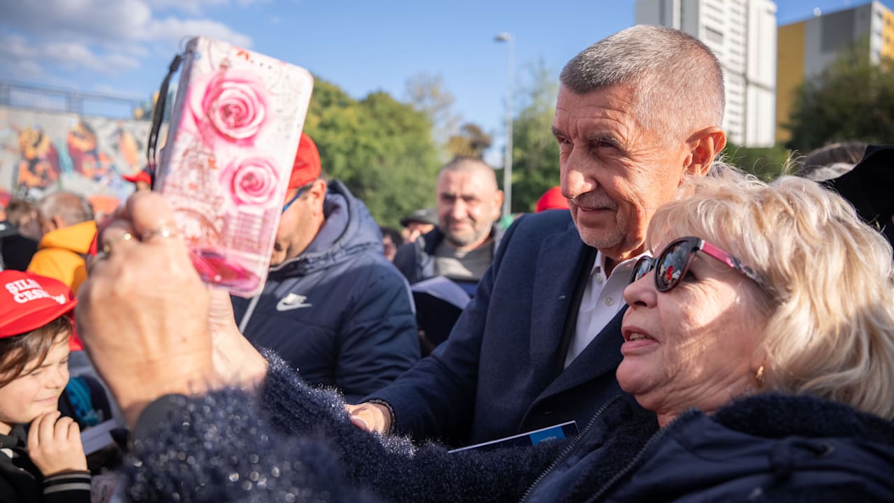Tschechien hat gewählt: Tschechen-Trump Babiš vor dem Comeback! | Politik