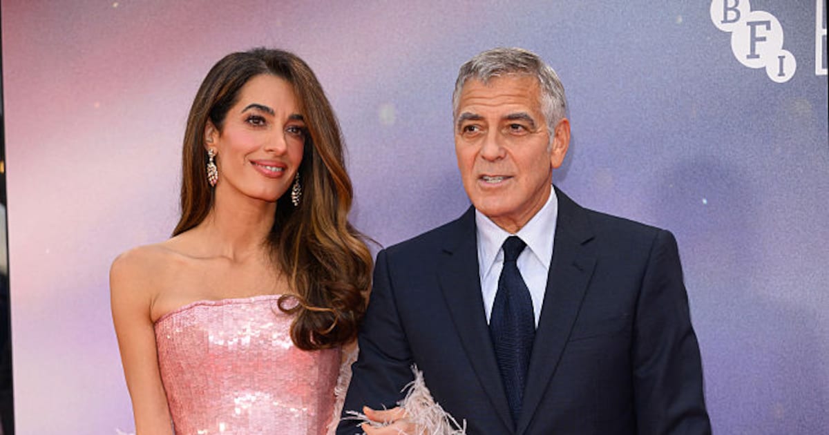 Mit Amals aufregendem Look kann George Clooney kaum mithalten
