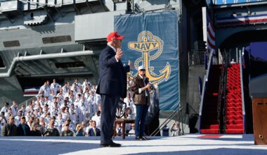 Trump bereitet Kriegsrecht vor und ordnet Einmarsch in Portland und Chicago an