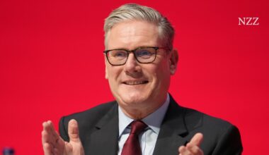 Keir Starmer greift Farage frontal an