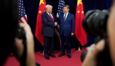 Treffen in Südkorea: Trump und Xi zeigen sich versöhnlich - Politik