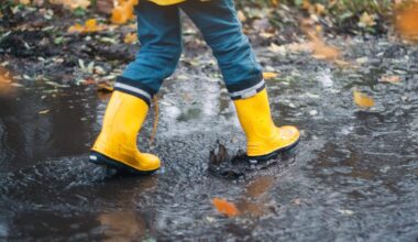 Berlin: Mann (18) entreißt Mutter das Kind (2) und rennt weg | Regional