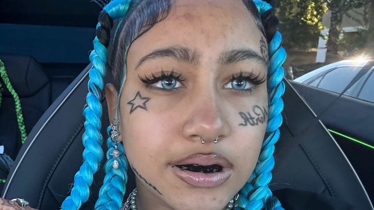 North West mit Tattoo-Gesicht – während Mama Kim als griechische Göttin auftritt | Unterhaltung
