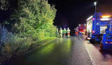 Auf der L240 zwischen Alsdorf und Eschweiler führte ein gescheiterter Überholversuch zu einem schweren Unfall eines mit sechs Personen besetzten Fahrzeugs.