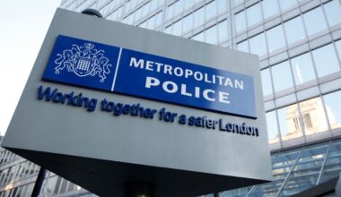 Razzia in Großbritannien: Bande soll 40.000 gestohlene Handys nach China geschmuggelt haben