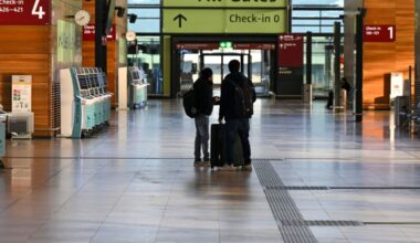 Passagiere am Flughafen BER