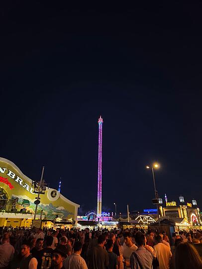 Bis zum Schluss gute Stimmung am ersten Wiesn-Tag. Bis zum Schluss gute Stimmung am ersten Wiesn-Tag.