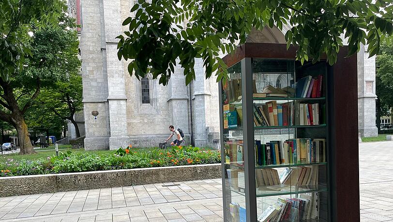 Blumenbeete, Bücherschränke und Barrierefreiheit: Was ein BA in München bewirken kann