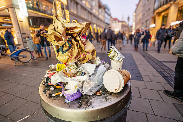 Größere Mülleimer an belebten Plätzen – das ist einer von mehreren Vorschlägen beim Projekt München Budget. Größere Mülleimer an belebten Plätzen – das ist einer von mehreren Vorschlägen beim Projekt München Budget.