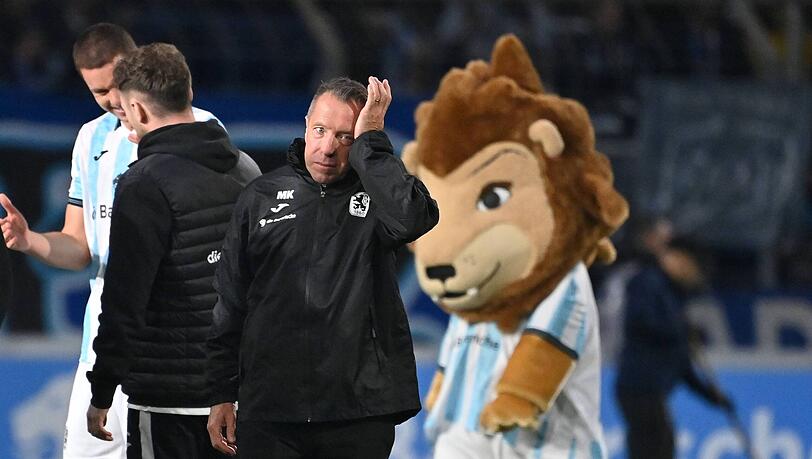 Geschafft:Trainer Markus Kauczinski nach dem Erfolg über Duisburg. Geschafft:Trainer Markus Kauczinski nach dem Erfolg über Duisburg.