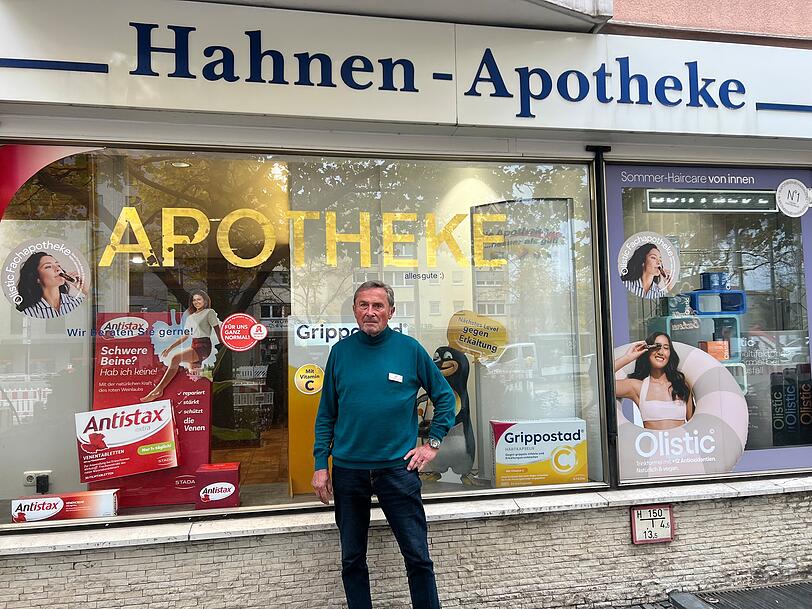 Die Tram-Westtangente ist unnötig. Hätte niemand gebraucht, findet Alfred Böhm von der Hahnen-Apotheke. Die Tram-Westtangente ist unnötig. Hätte niemand gebraucht, findet Alfred Böhm von der Hahnen-Apotheke.
