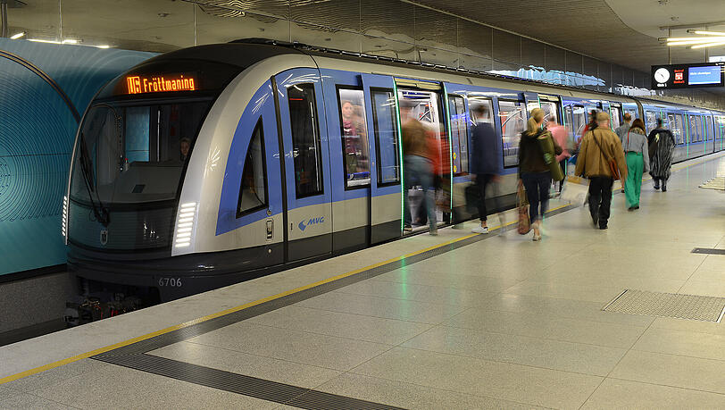 Verspätungen bei der U6: Der Grund sorgt für Fragezeichen bei den Fahrgästen