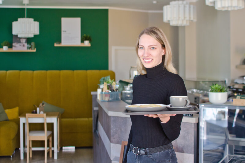 Café nouri startet am Feiertag
