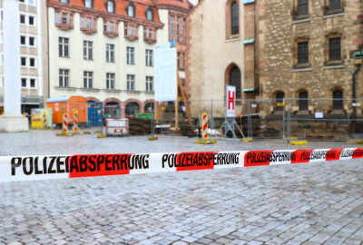 Verdächtiger Gegenstand in Leipzig gefunden: Polizei sperrt Bereich ab - Der Kampfmittelbeseitigungsdienst ist alarmiert und wird den Gegenstand nach Ankunft genauer untersuchen.