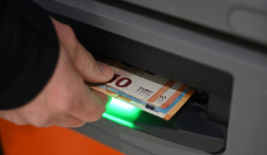 65-Jähriger bohrt Geldautomat in Chemnitz an