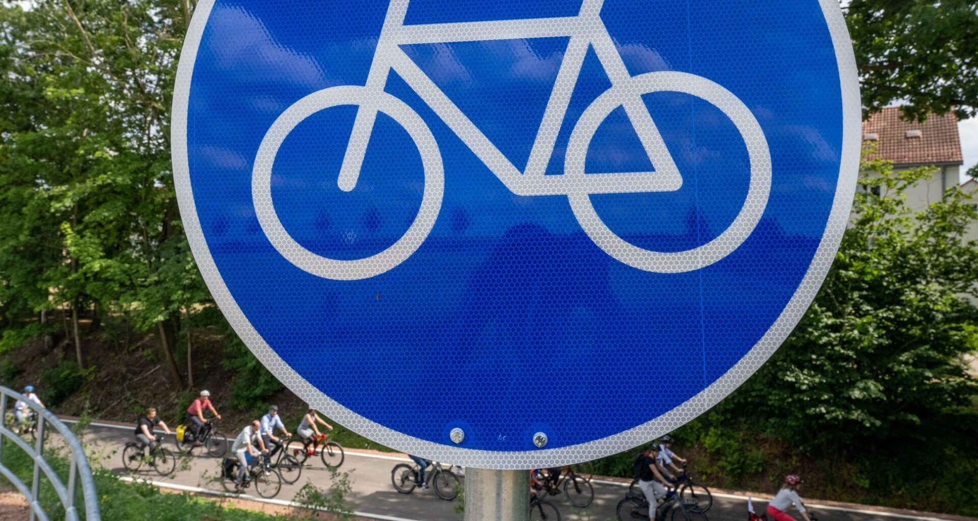 Neue Fahrradbrücke in Chemnitz freigegeben