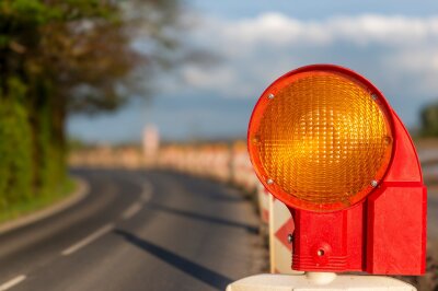 Neue Baustellen in Chemnitz: Diese Sperrungen und Umleitungen gelten ab Montag - Ab Montag wird's auf einigen Chemnitzer Straßen wieder eng.