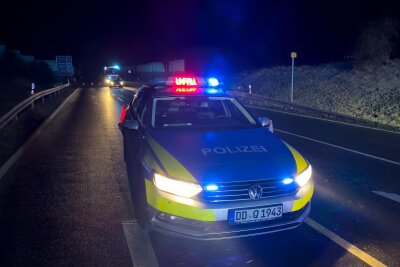 Deshalb wird der CItytunnel Leipzig am Sonntagabend dicht gemacht - Symbolbild Unfall bei Nacht.