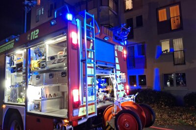Rettungskräfte rücken im Seniorenheim an: Feuerwehr probt den Ernstfall - Die Freiwillige Feuerwehr Flöha rückte zu einer Übung im Seniorenheim Fritzenhof Flöha an.