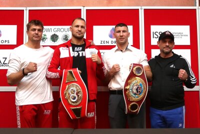 Programm der Chemnitzer SES-Boxgala am 22. November wird konkreter - Artut Reis (2.v.l.) und Mateusz Tryc (2.v.r.) bestreiten am 22. November in Chemnitz den Hauptkampf.