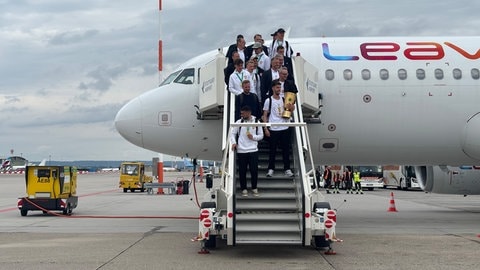 Der DFB-Pokalsieger 2025 ist in Stuttgart gelandet.