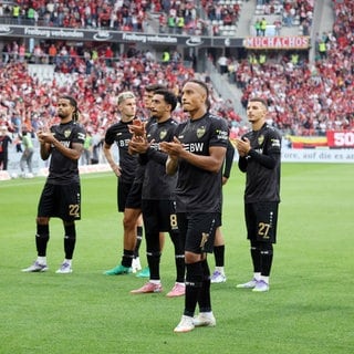 Jamie Leweling und die restliche VfB-Mannschaft war nach dem 1:3 in Freiburg bedient
