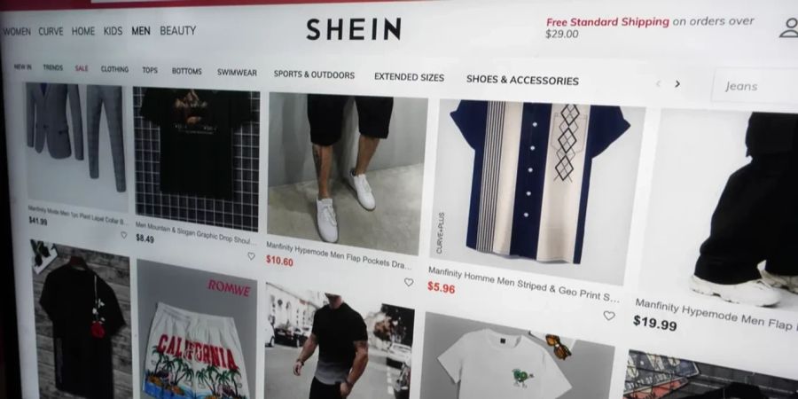 Sechs Standorte entstehen in bekannten Kaufhäusern wie BHV Marais und Galeries Lafayette.
