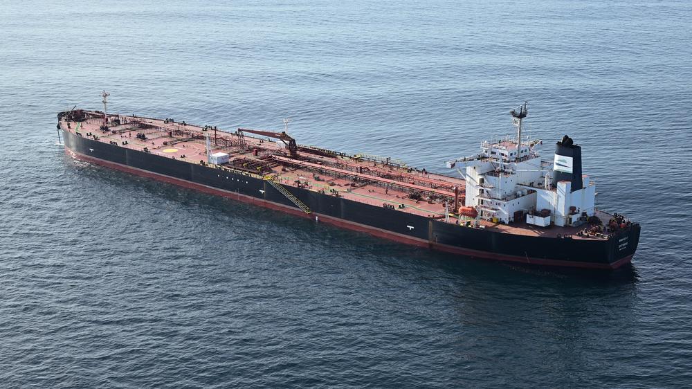 Schattenflotte: Der Öltanker "Boracay" hat seine Fahrt fortgesetzt, nachdem er von der französischen Marine festgehalten wurde.