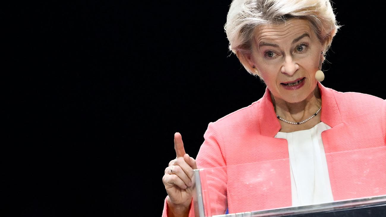 Autoindustrie: Von der Leyen will autonomes Fahren in Europa vorantreiben